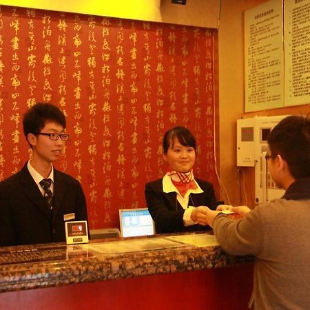 Greentree Inn Guiyang Penshuichi Business Hotel Exterior foto