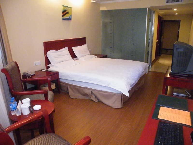 Greentree Inn Guiyang Penshuichi Business Hotel Zimmer foto