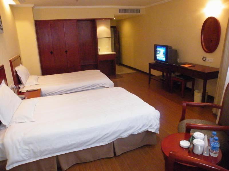Greentree Inn Guiyang Penshuichi Business Hotel Zimmer foto